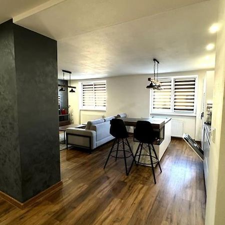Modern Apartment In City Centre Banska Bystrica Luaran gambar