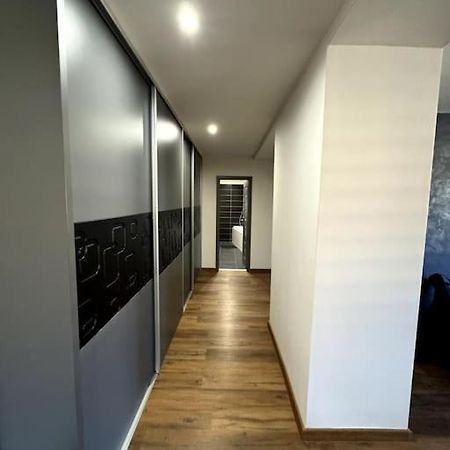 Modern Apartment In City Centre Banska Bystrica Luaran gambar